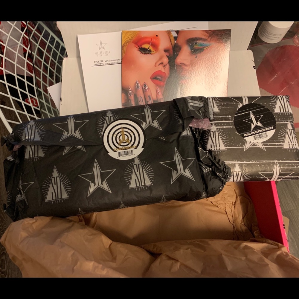 Jeffrey Star Conspiracy & Mini Controversy Palette